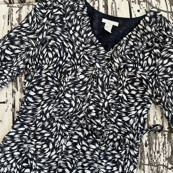 H&M dress, size 6 - Picture 2 of 5